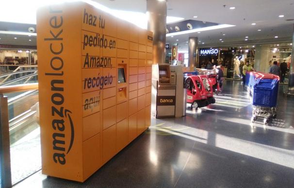 Estación de Amazon Locker en Valencia.