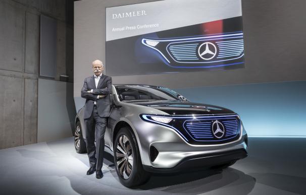 Daimler espera una mejora del beneficio operativo en 2017 tras repartir el mayor dividendo del Dax 30