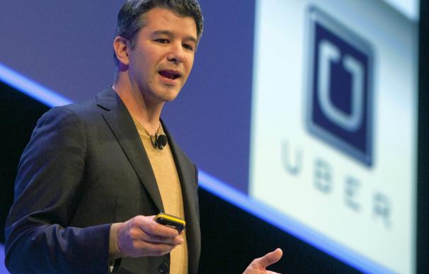 El CEO de Uber, Travis Kalanick, deja su cargo presionado por los inversores