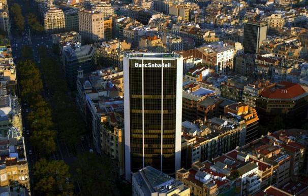Banco Sabadell operará con la divisa china en España