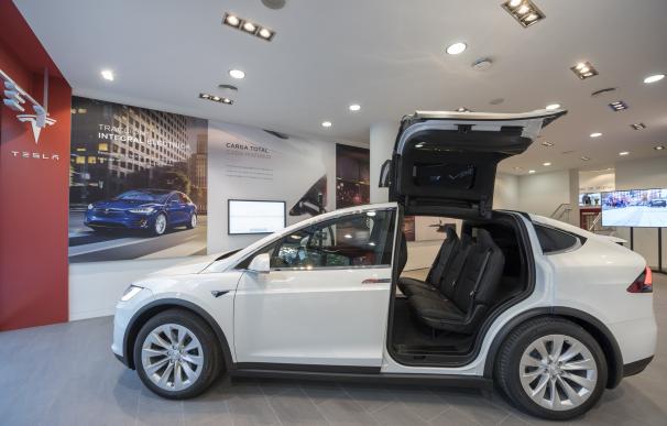 Fotografía de la nueva tienda de Tesla en Madrid
