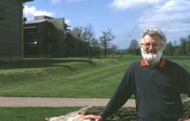 Muere el Nobel británico John Sulston, pionero de la decodificación del genoma