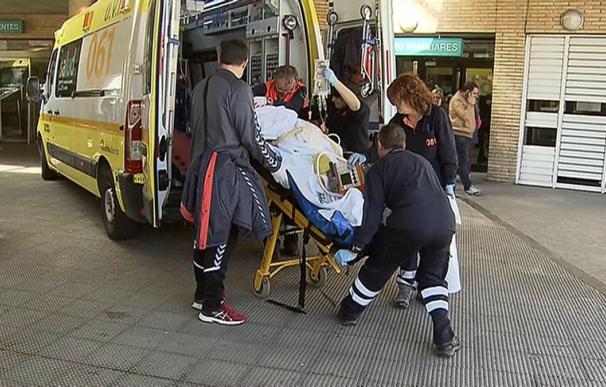 El jugador del Albacete ha sido trasladado en ambulancia a un hospital de Zaragoza y se encuentra estable. (Aragon TV)