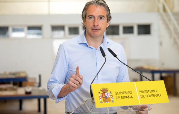 El ministro de la Serna presenta en Santander la nueva sede de la Fundación Enaire (EFE/Román G. Aguilera)