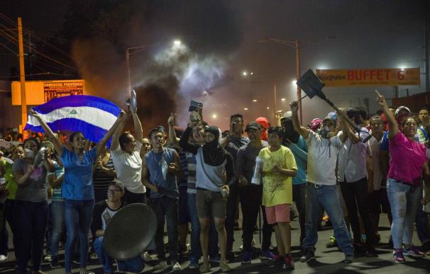 Un grupo de personas se manifiesta en Managua