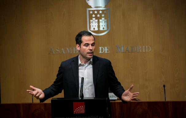 Ignacio Aguado durante la rueda de prensa en la Asamblea de Madrid