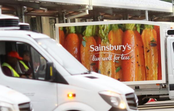Camiones de reparto de la cadena británica de supermercados Sainsbury's (Foto: Sainsbury's)