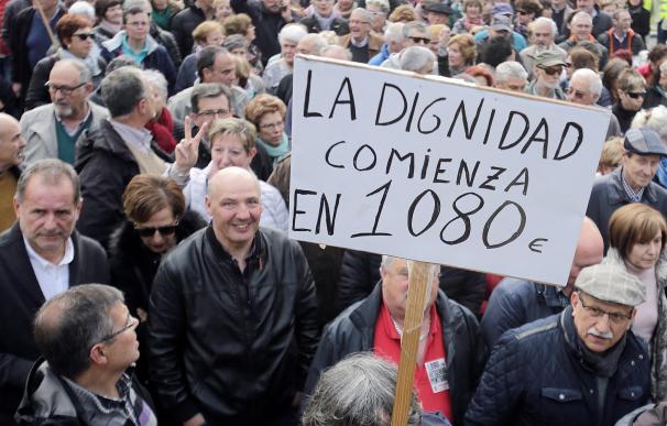 Los jubilados no dejarán la calle hasta lograr una pensión mínima de 1.080 euros