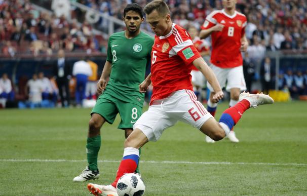 Chéryshev en el momento del primer gol. /EFE