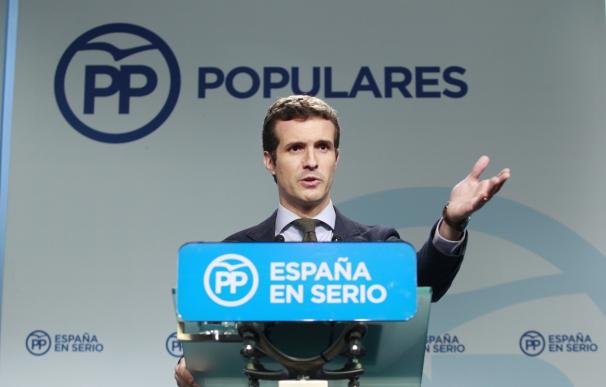 Casado no sabe por qué no se saludaron Rajoy y Rivera pero cree que sus discursos fueron "más al entendimiento"