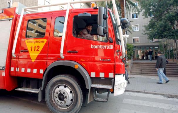 Un choque entre dos vehículos de Bomberos de la Generalitat causa 4 heridos