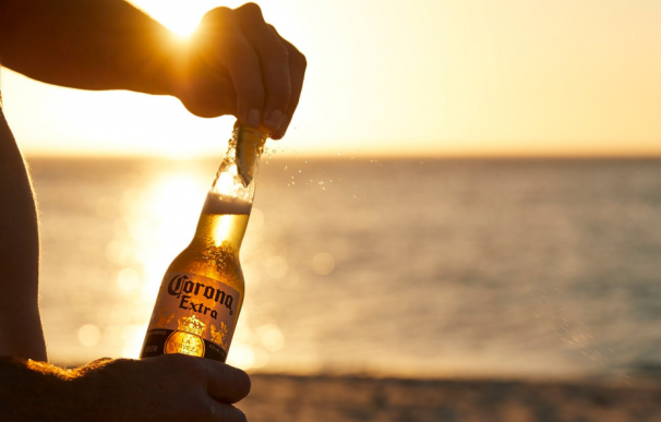 Botella de cerveza 'Corona'