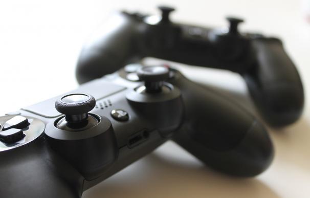 Los videojuegos facturan más de mil millones de euros en España en 2015