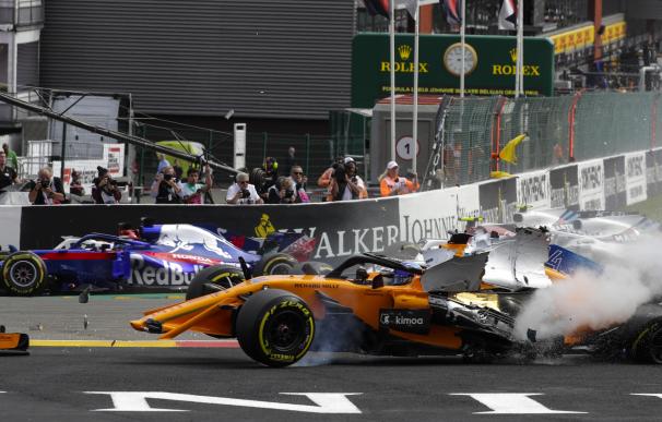 Imagen coche dañado de Fernando Alonso