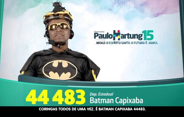 El anuncio electoral en vídeo del Batman que concurrió a las elecciones de 2014 (Imagen: YouTube)