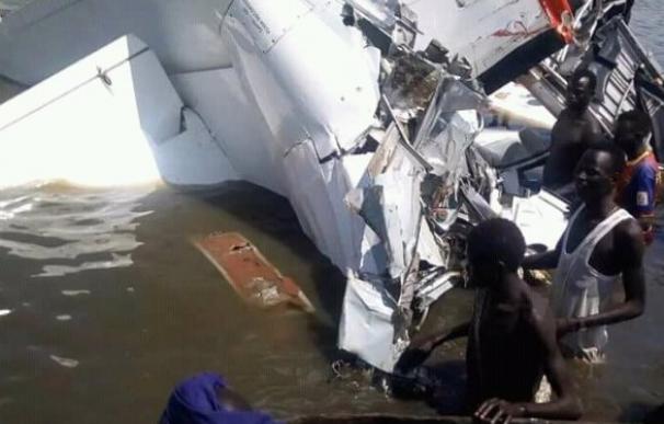 Imagen publicada por una radio local operada por la ONU de los restos restos de la aeronave (Foto: Radio Minaya)