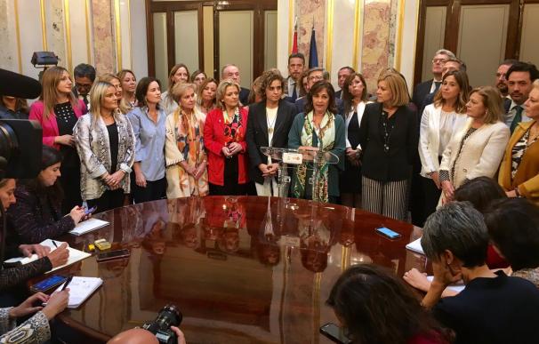 Las diputadas del PP en el Congreso han respaldado a Beatriz Escudero.