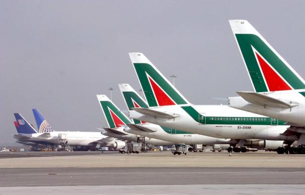 Alitalia aprueba una ampliación de capital de al menos 100 millones de euros