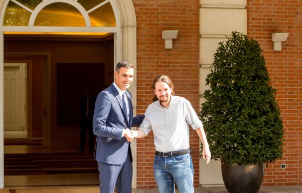 Pedro Sánchez y Pablo Iglesias se reúnen en la Moncloa
