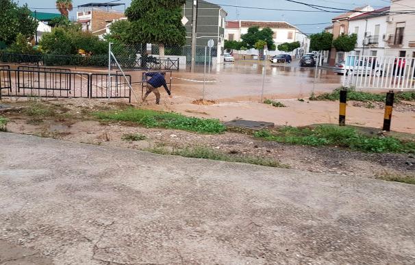 Las lluvias obligaron a evacuar de la Estación de La Roda en Andalucía a varios vecinos.