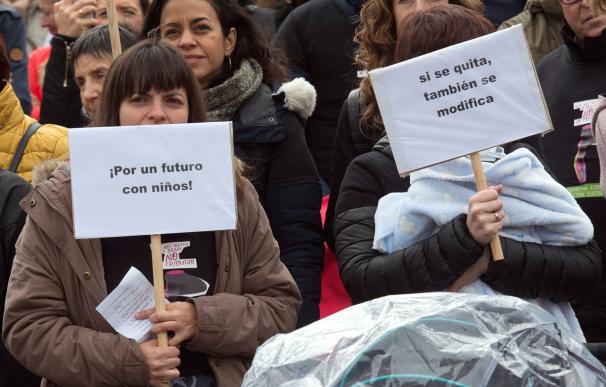 Protesta en Pamplona por la devolución del IRPF por maternidad