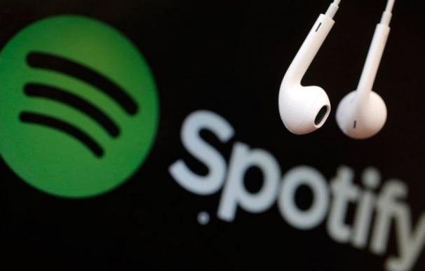 El streaming musical, como el de Spotify, también se podrá disfrutar sin sobrecostes en la UE / EFE