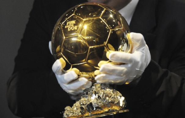 El Balón de Oro es el galardón más preciado para los futbolistas (EFE)