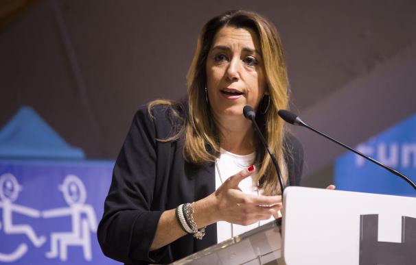 La presidenta en funciones de la Junta, Susana Díaz, inaugura el I Congreso de M