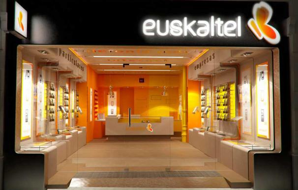 Kutxabank se enfrenta el momento más crítico en Euskaltel