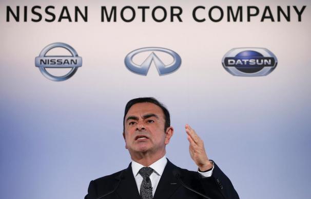 Ghosn admite que el coche eléctrico se desarrollará más lento de lo previsto
