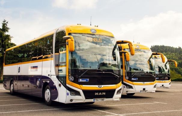 Autobuses de la empresa Monbus