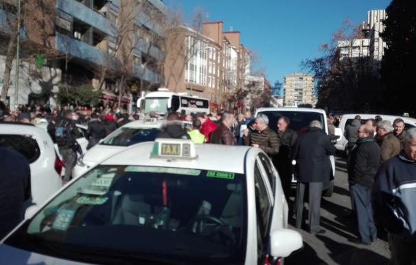 Concentración de taxistas contra las VTC