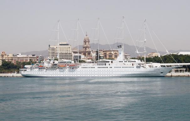 Crucero de lujo en el puerto de Málaga