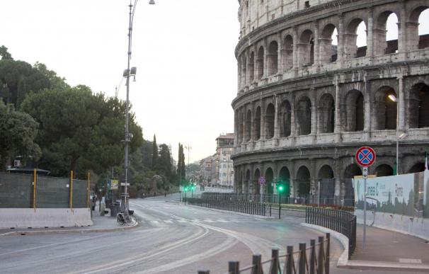 Roma cierra al tráfico de vehículos privados los alrededores del Coliseo