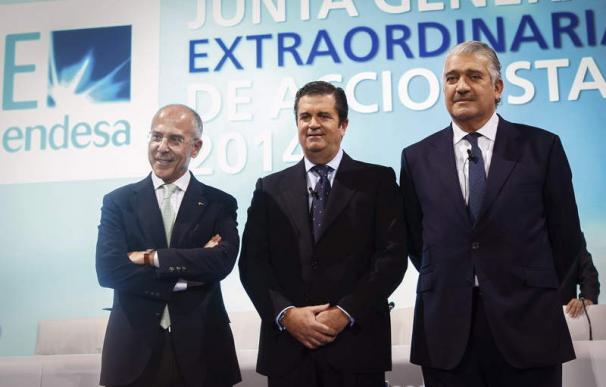 De izquierda a derecha: Francesco Starace, Borja Prado y José Bogas.