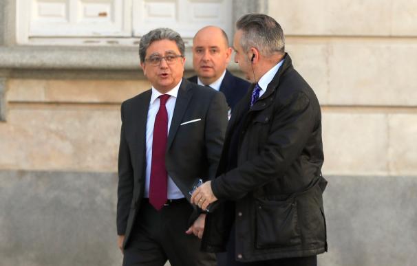 Enric Millo, exdelegado del Gobierno en Cataluña, intentó salvar a Puigdemont