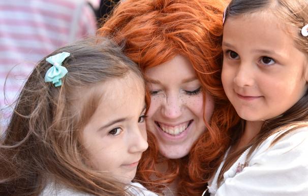 Una pareja británica busca una 'niñera Disney' para sus hijas.