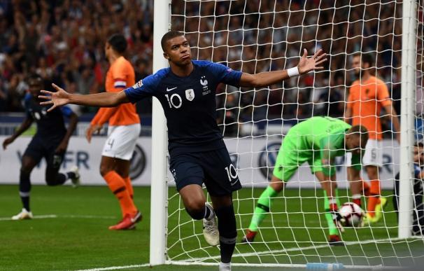 Kylian Mbappé celebra un gol ante Países Bajos