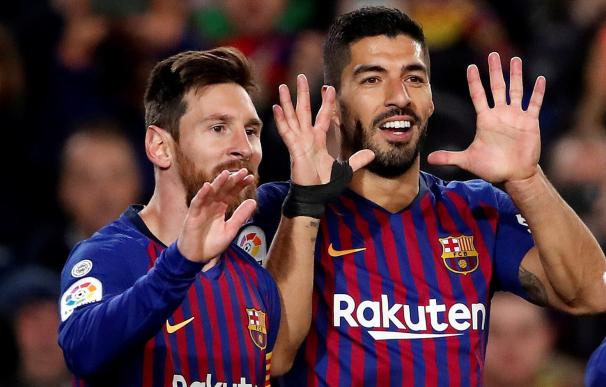 Suárez y Messi anotaron los goles del Barcelona.