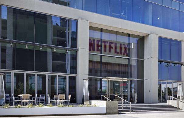 'Palo' de Netflix a Apple tras la entrada de la manzana en el mercado del streaming