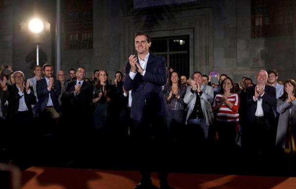 El candidato a la Presidencia del Gobierno, Albert Rivera, durante el acto que Ciudadanos ha celebrado esta tarde en Santa Cruz de Tenerife.