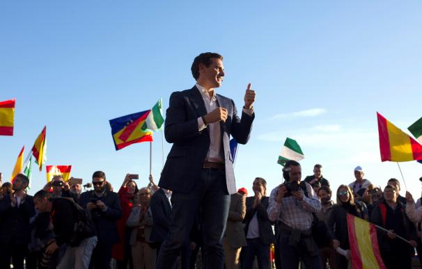Rivera en Sevilla en campaña electoral