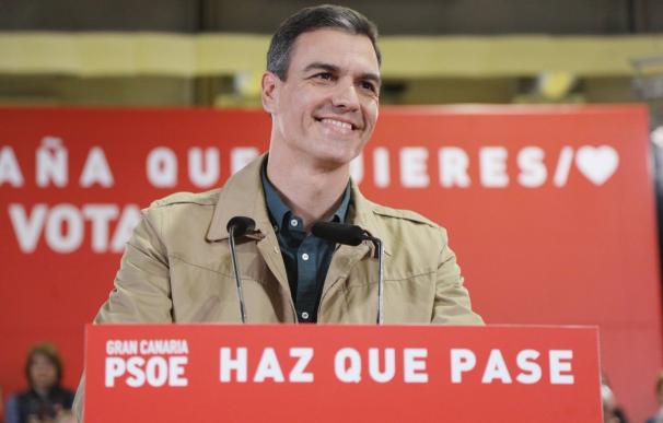Sánchez durante su intervención en el mitin de Las Palmas de Gran Canaria (Foto: PSOE)