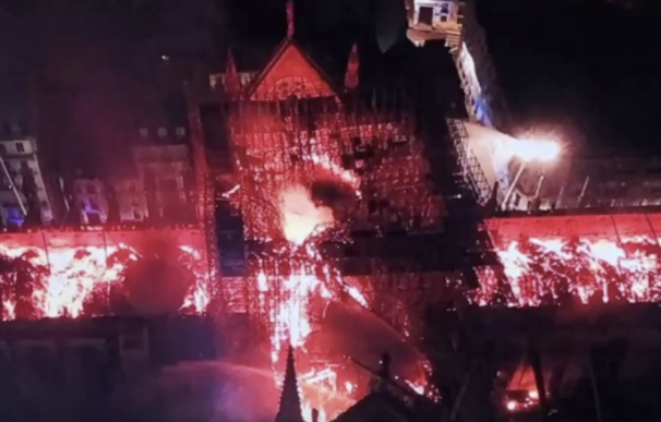 Fuego Notre Dame TF1