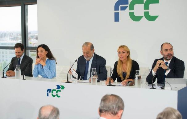 Carlos Slim, Esther Koplowitz y Pablo Colio en el 'Investor Day' del grupo