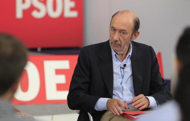 Rubalcaba dice que pensaría "dos veces" volver a presentar la candidatura de Madrid