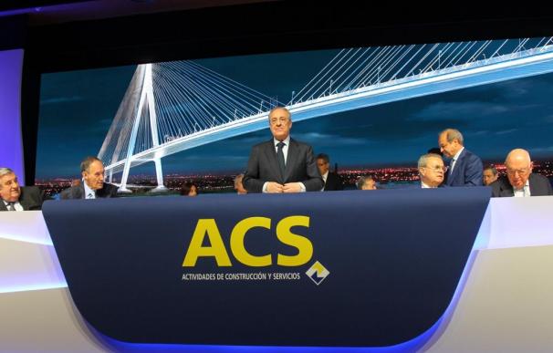Florentino Pérez, presidente de ACS, durante la junta de accionistas celebrada este viernes.