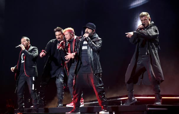 El quinteto estadounidense Backstreet Boys durante el concierto que ofrecen esta noche en el Palacio de los Deportes de la Comunidad de Madrid