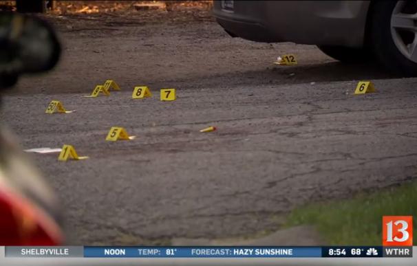 Varios casquillos de bala en la escena del tiroteo. /WTHR
