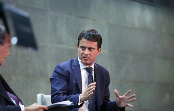 El candidato a la Alcaldía de Barcelona, Manuel Valls, interviene en Madrid en u